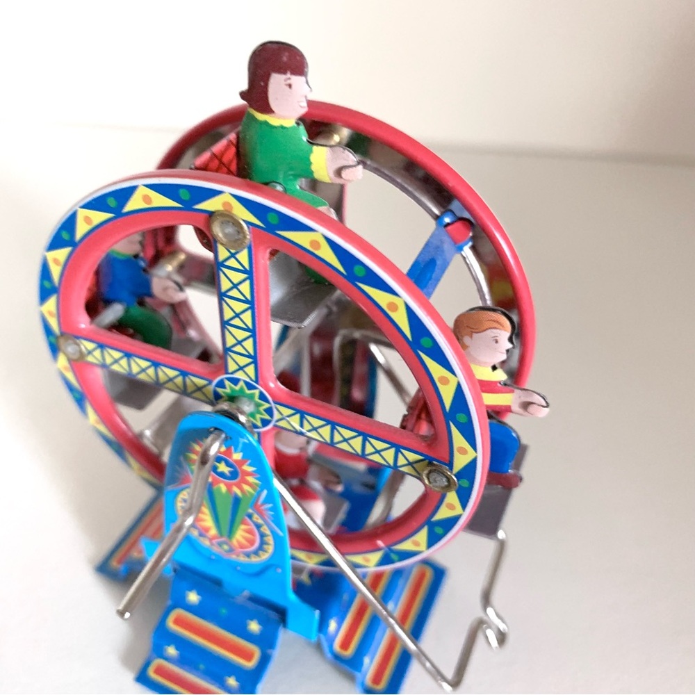 Vintage Tin Ferris wheel - Picture 4 of 12